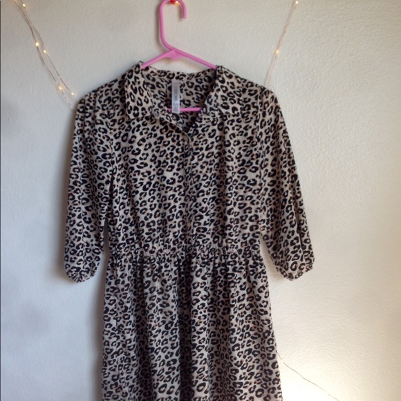 Dresses & Skirts - Leopard Quarter Sleeves Silky Dress